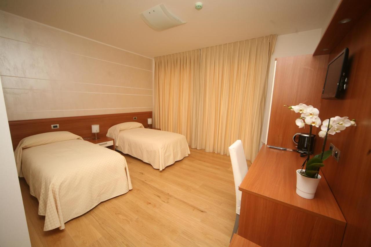 Resort Monviso Sanfront Ngoại thất bức ảnh